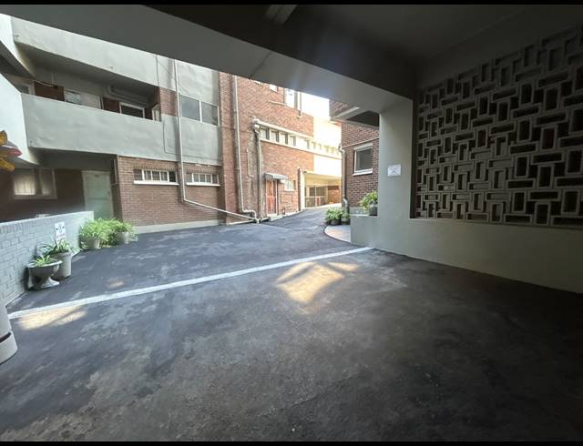 2 BEDROOM APARTMENT TO LET IN QUIGNEY